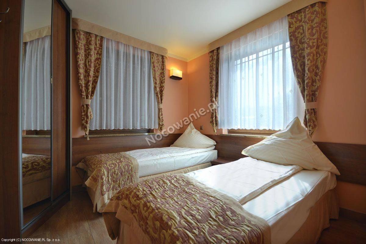 Dom Goscinny Zlota Rybka Dziwnów Extérieur photo