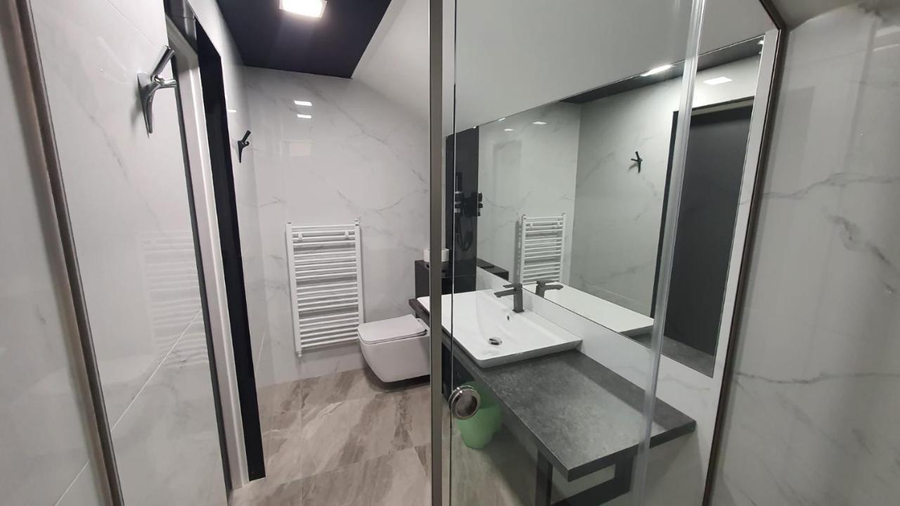 Dom Goscinny Zlota Rybka Dziwnów Extérieur photo