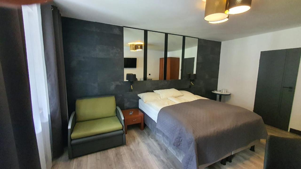 Dom Goscinny Zlota Rybka Dziwnów Extérieur photo